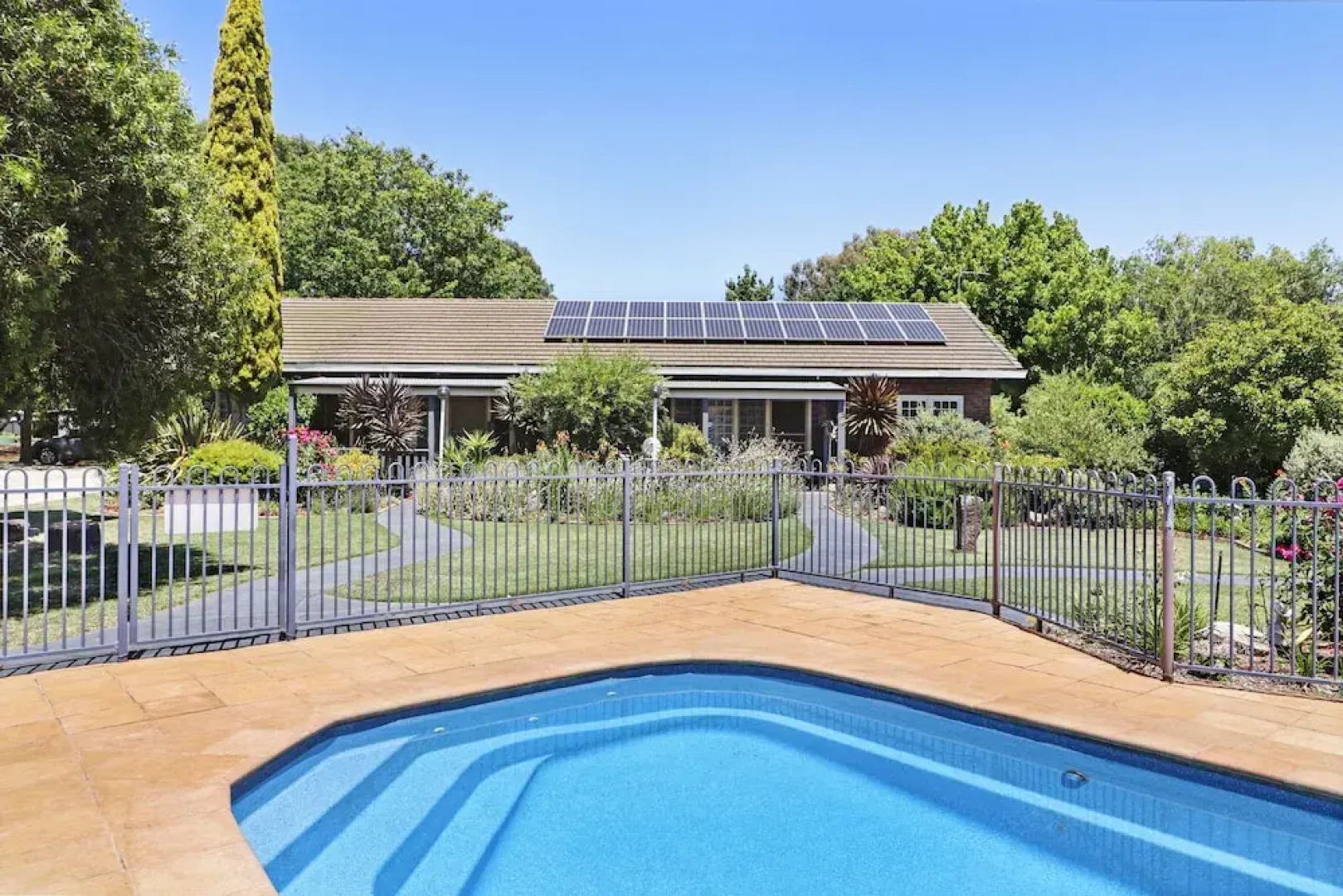 Greenvale Holiday Units