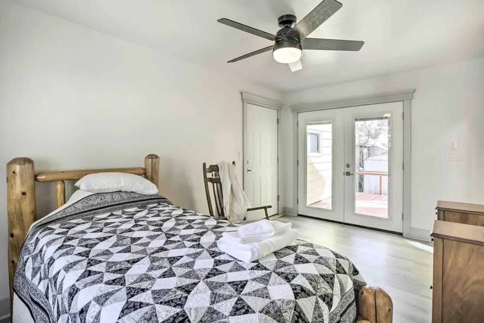 Sheridan Getaway Near Dtwn, Fishing + Hiking!