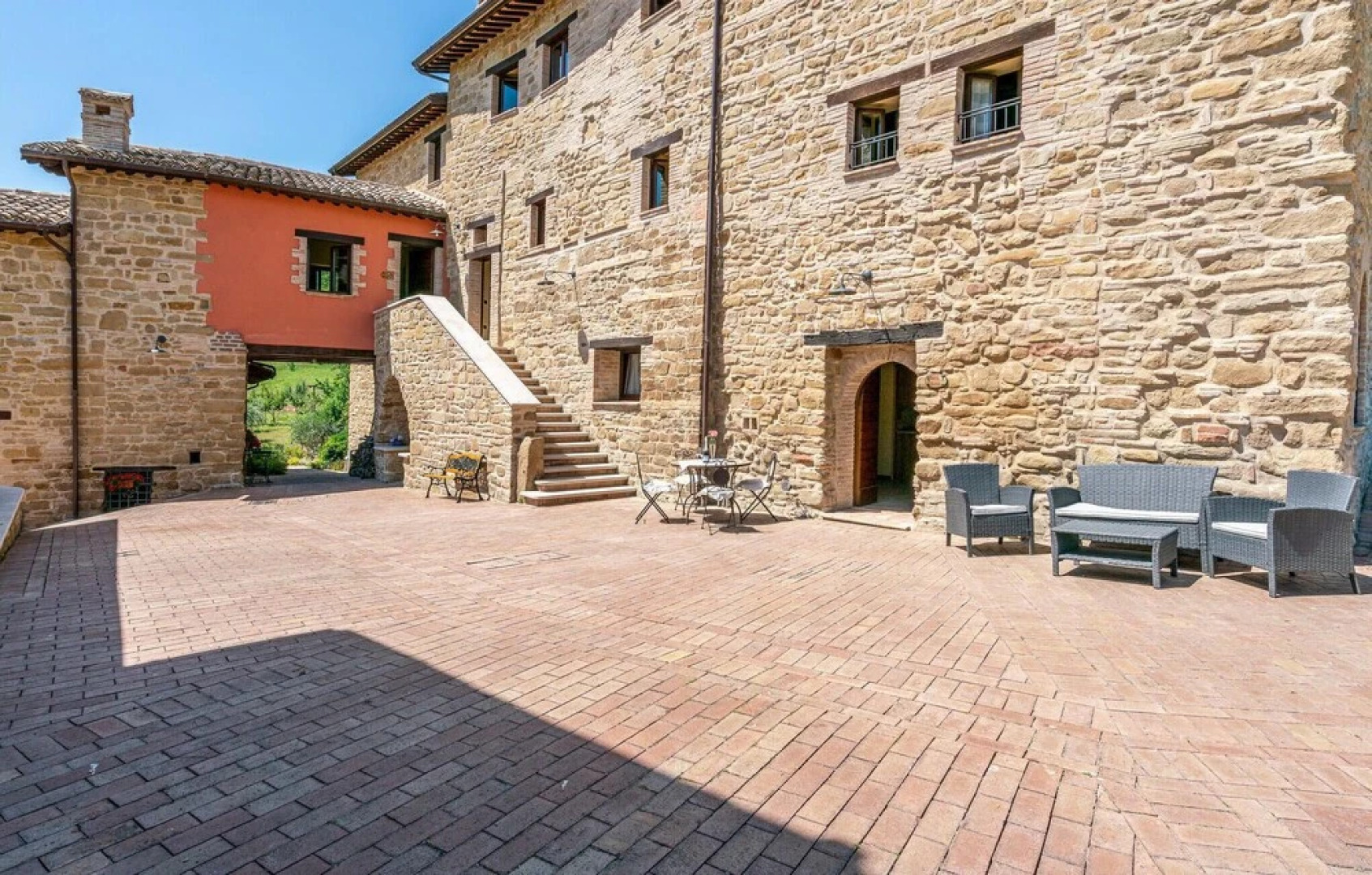 Awesome Home in Camerino With Outdoor Swimming Pool, Wifi and 2 Bedrooms