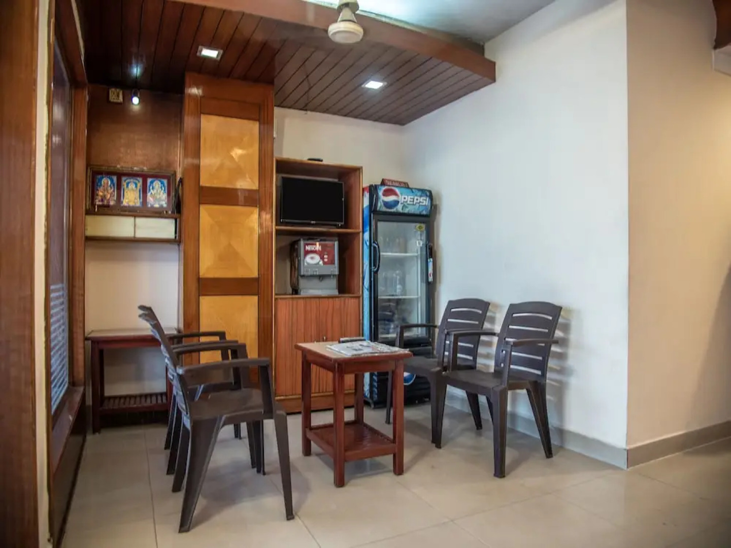 OYO 13321 Hotel Lakshmi Paradise