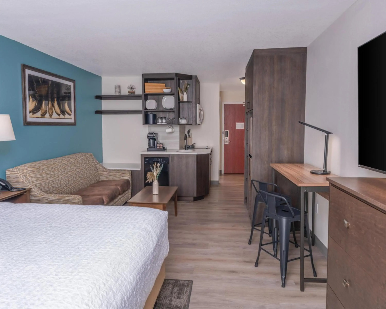 Best Western Plus Frontier Inn