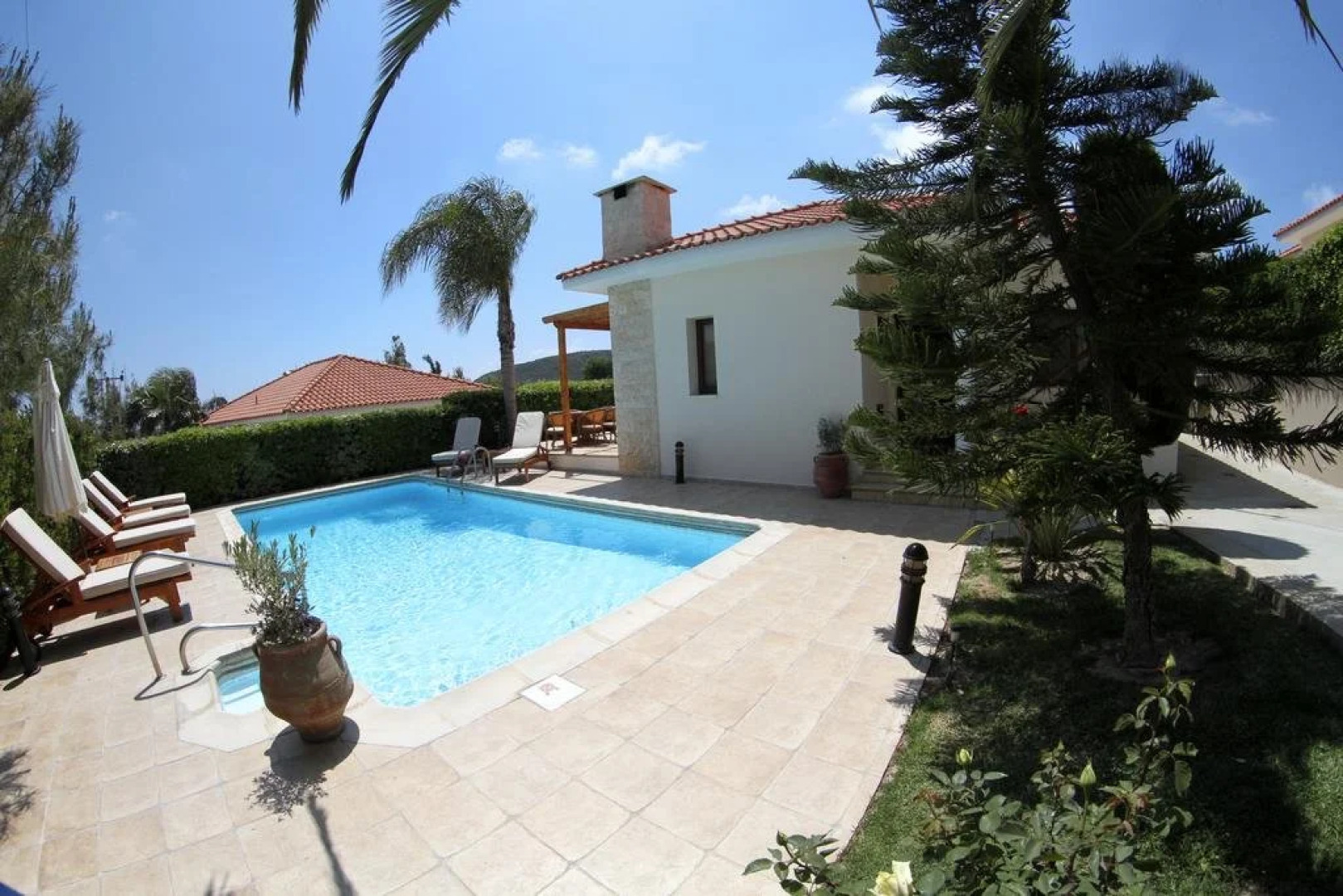 Eve Pissouri Soultanina Villa