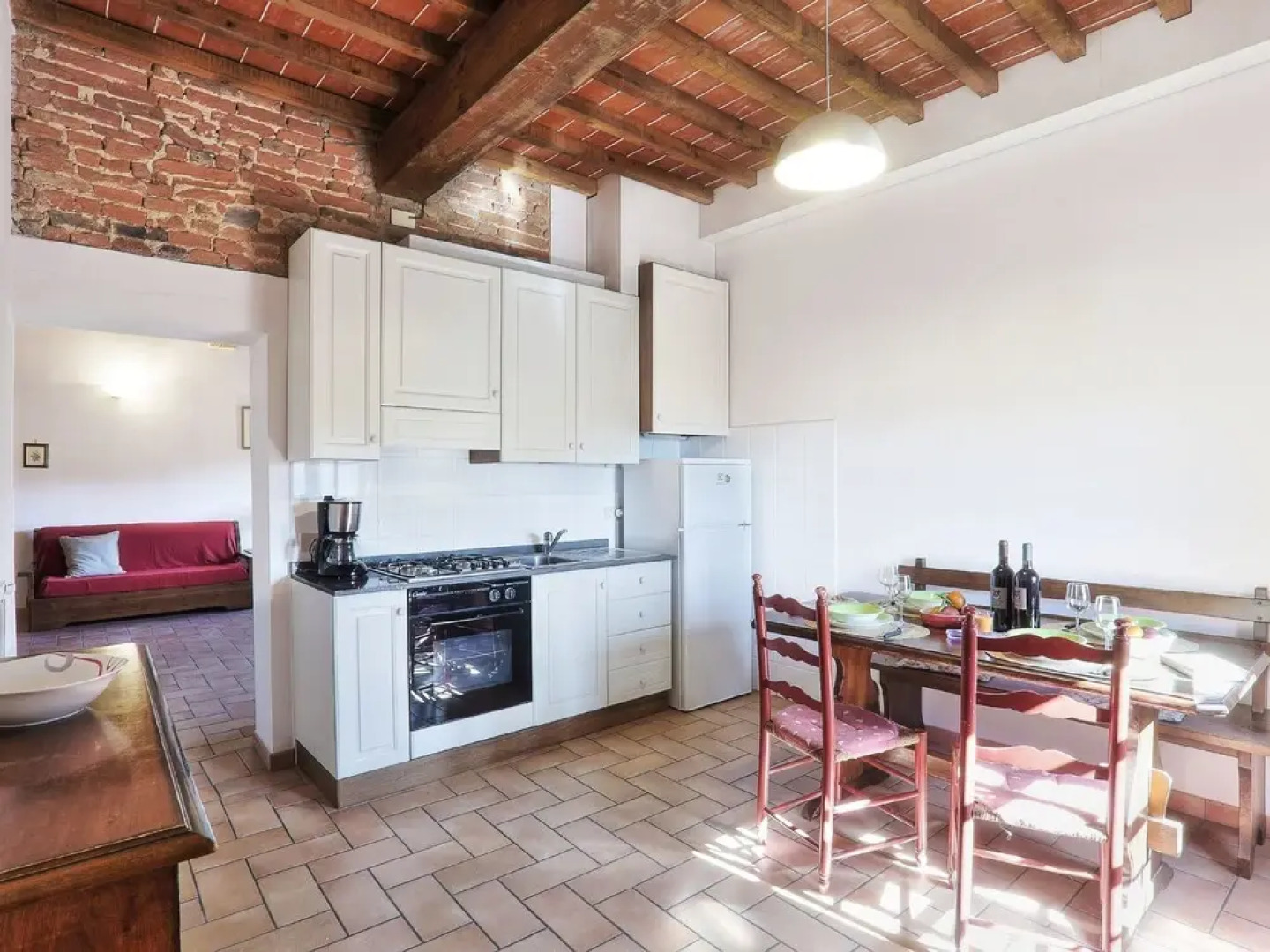 Luxurious Cottage in Palaia With Pool