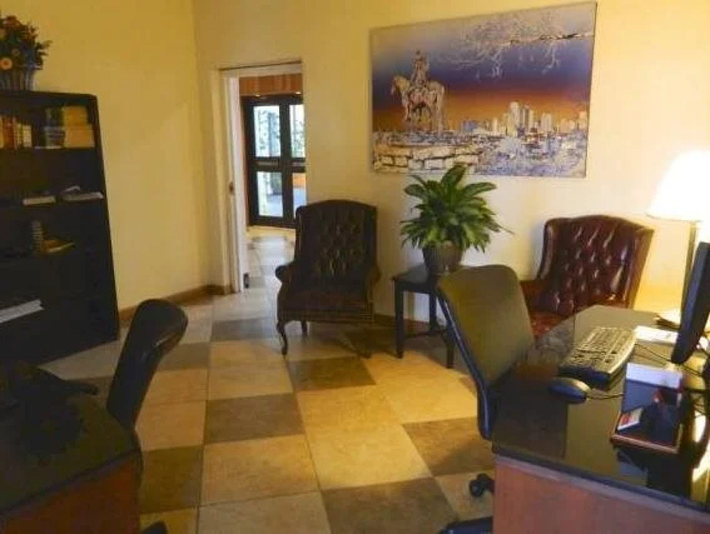 堪萨斯城豪生广场会议中心酒店(Howard Johnson Plaza Kansas City Hotel & Conference Center)