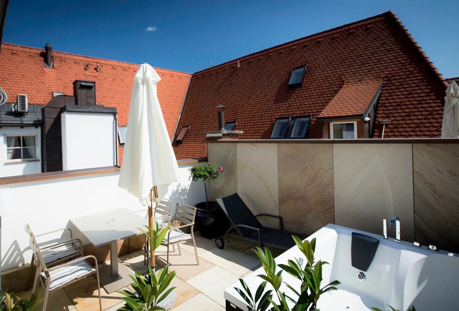 Boutique Hotel Dom - Rooms & Suites