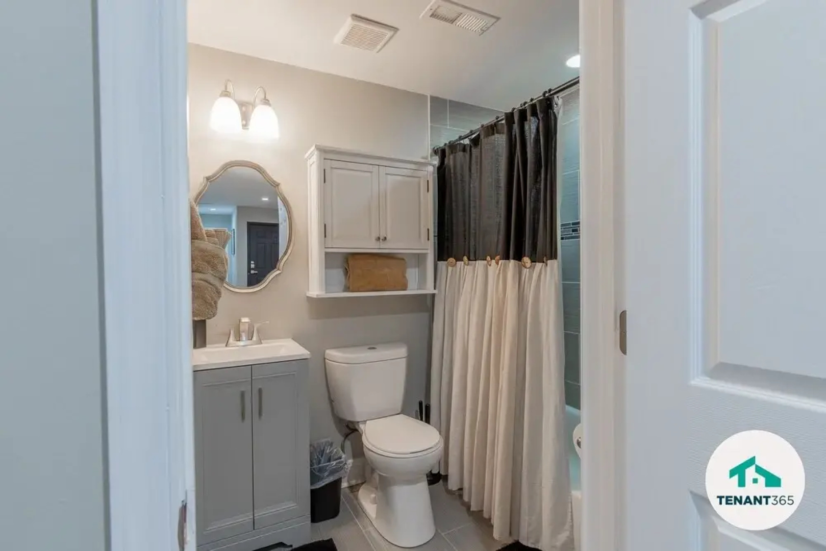 Baltimore's Best Home Away From Home 2 Bedroom Apts by Redawning