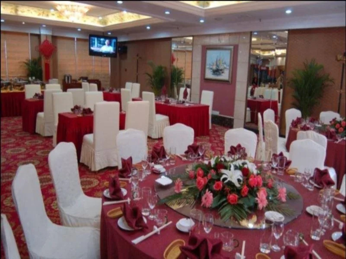 Yichang Guobin Garden Hotel