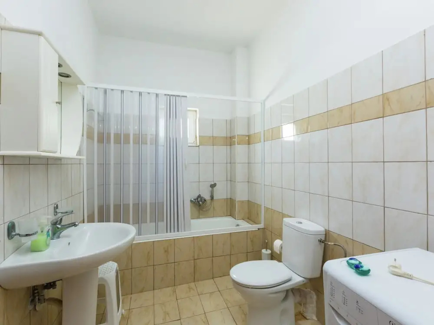 4 Indepent Villas in Bali With Pool and Seaview for Groups up to 28 Persons