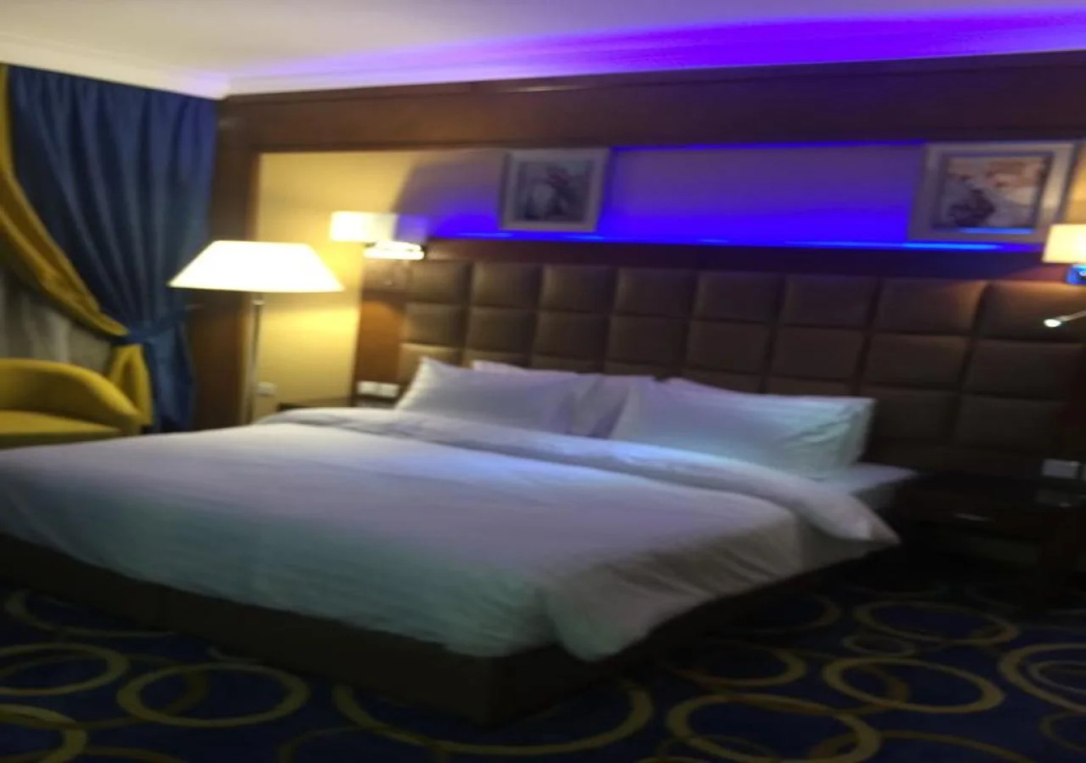 Elegant Suites Hotel