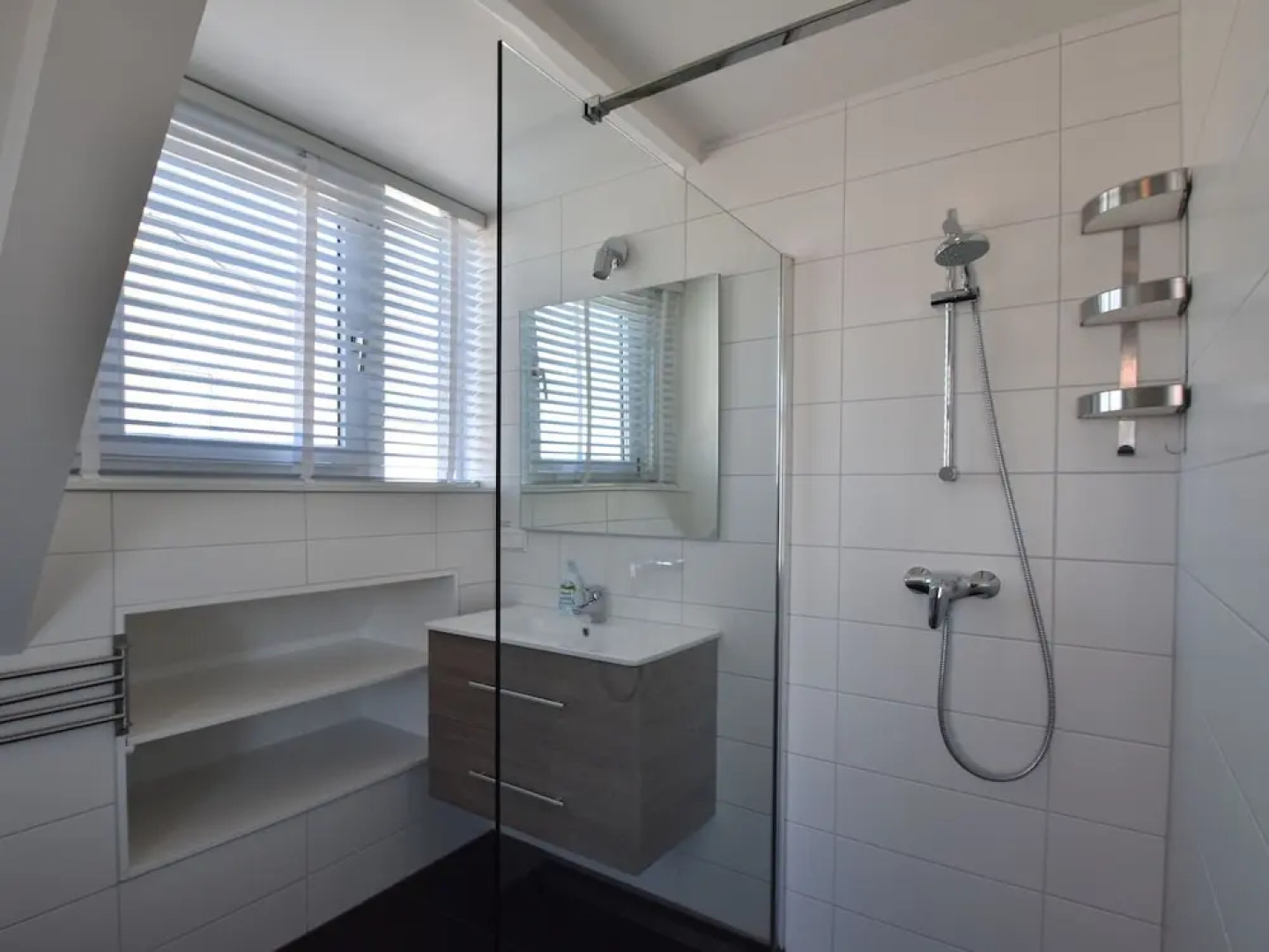 Elegant Studio Near Beach