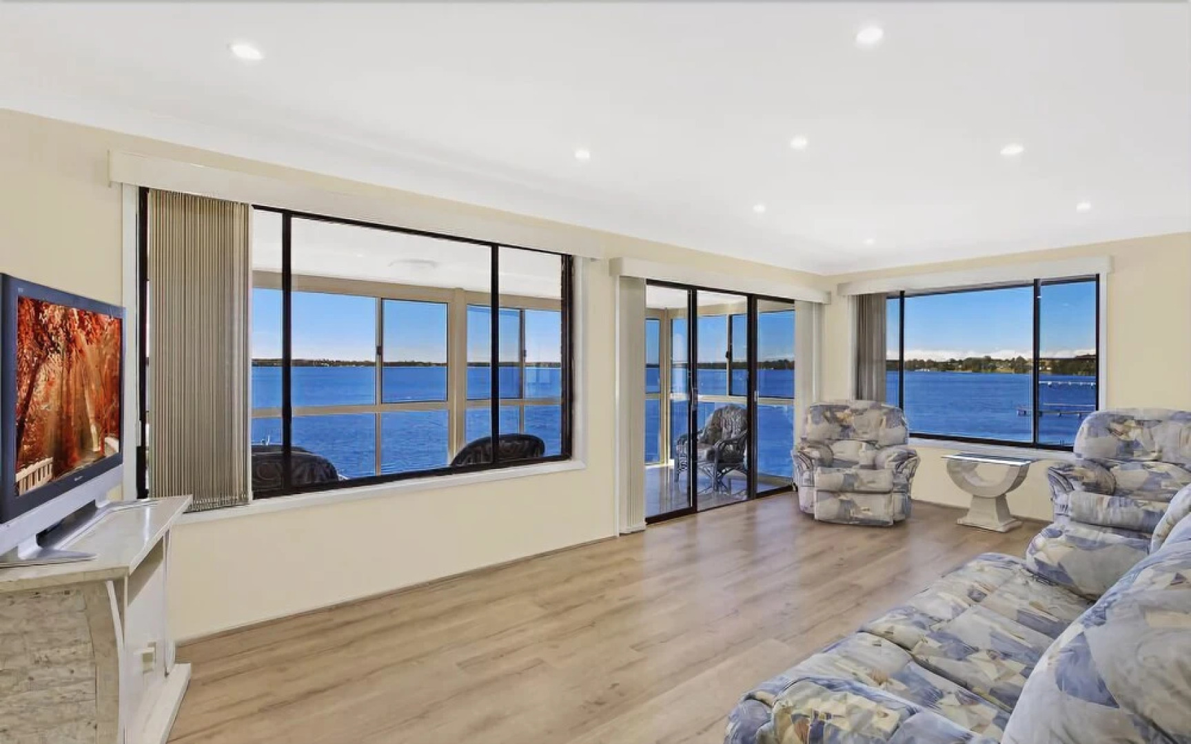 Toukley Waterfront House