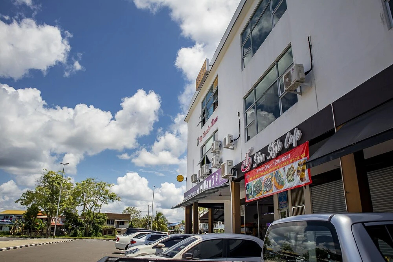 The Traveler Home by OYO Rooms