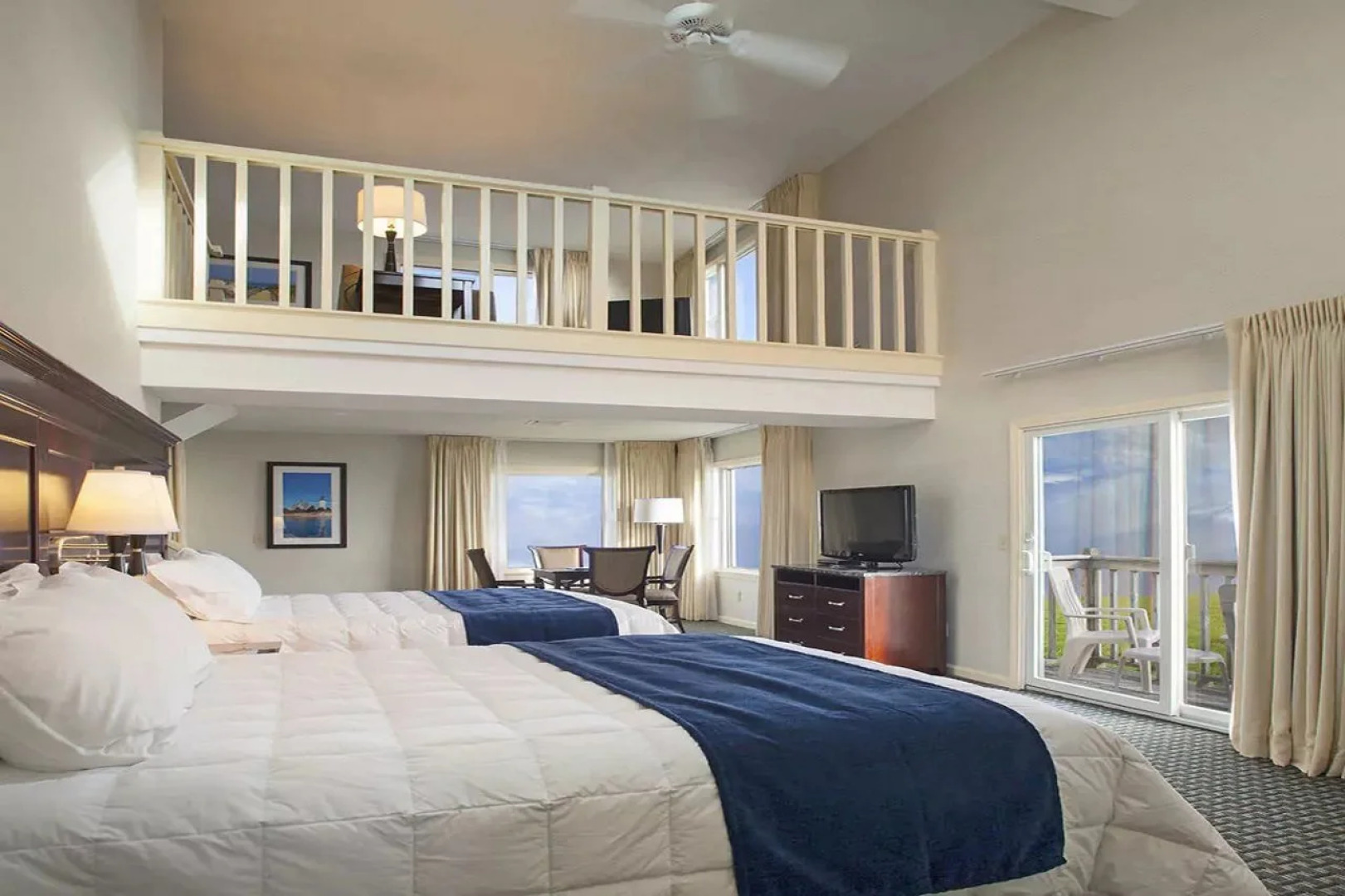 Ocean Mist Beach Hotel & Suites