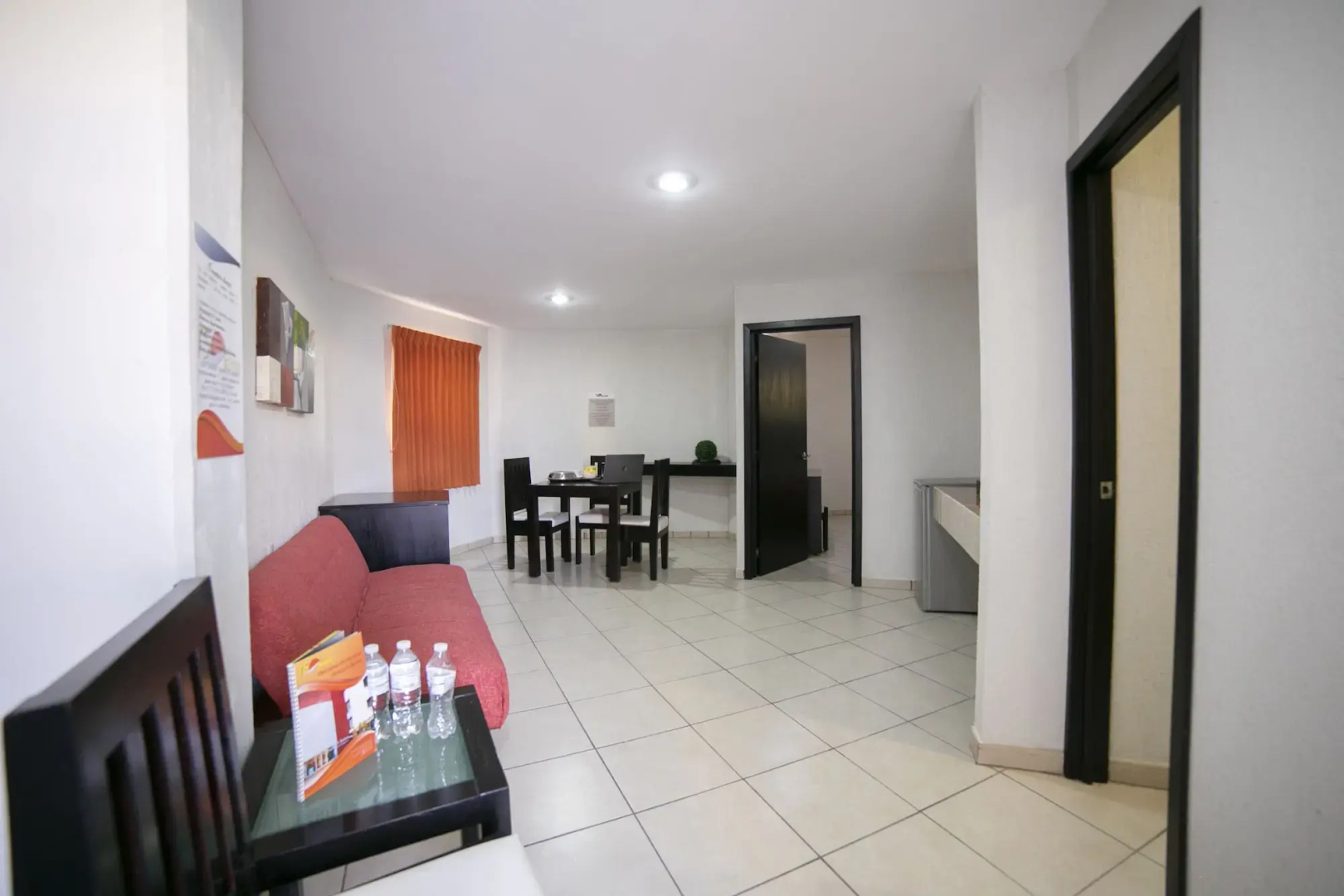 Hotel Rs Suites