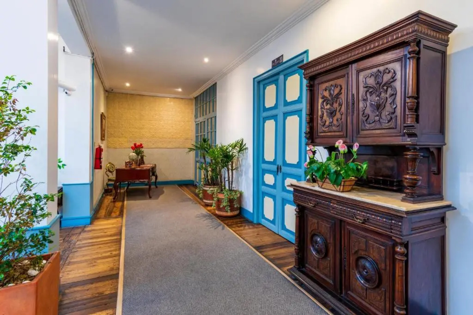 Del Parque Hotel & Suites