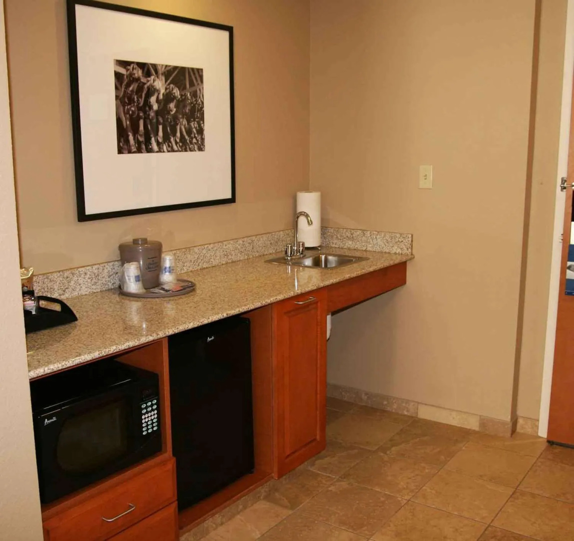 Hampton Inn & Suites St. Louis at Forest Park