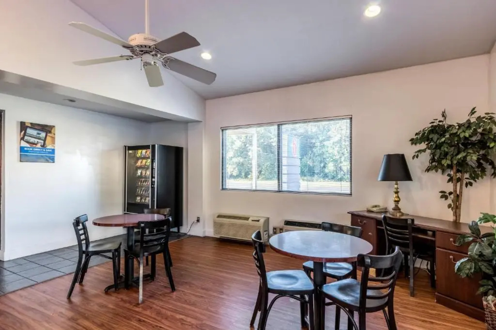 Motel 6 Pooler, GA - Savannah Airport