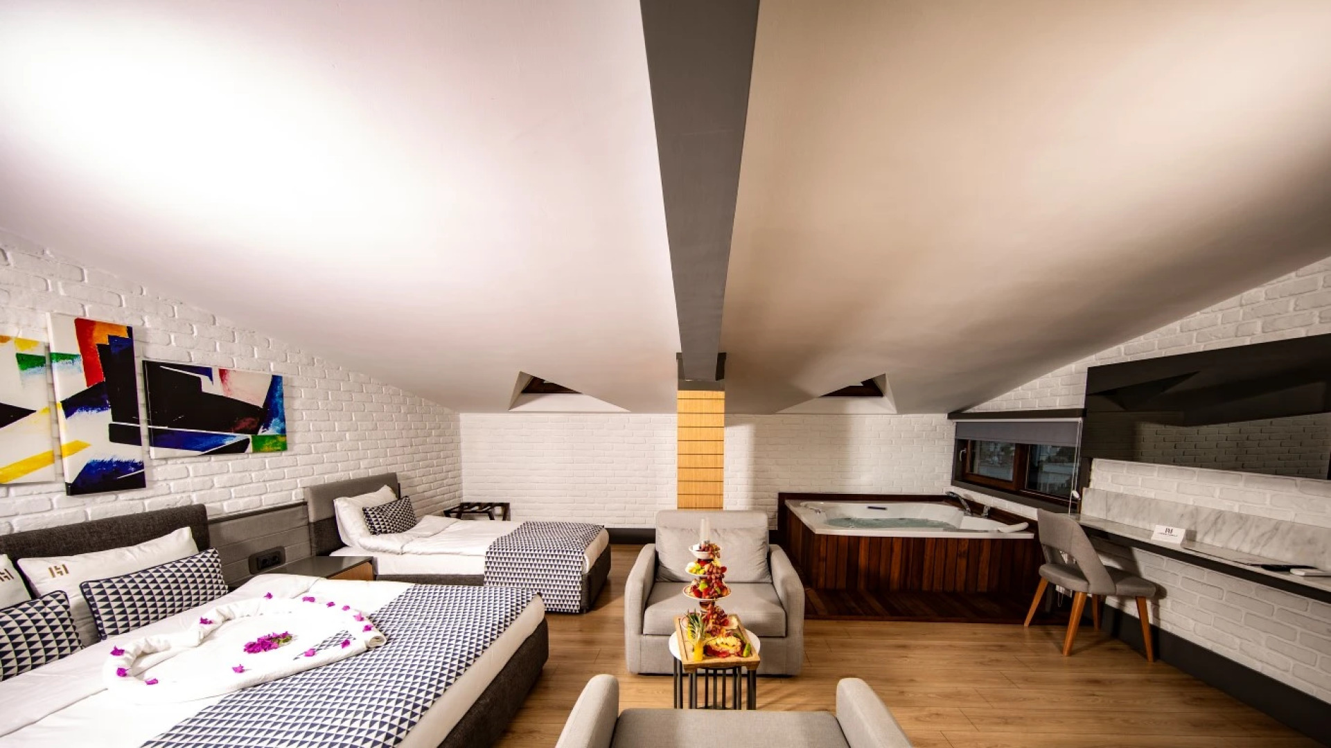 Laren Family Hotel & Spa -  Boutique Hotel