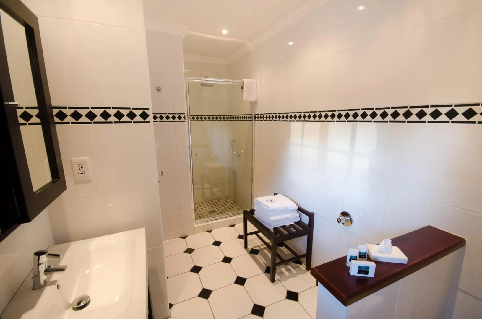 Rawdons Hotel & Brewery