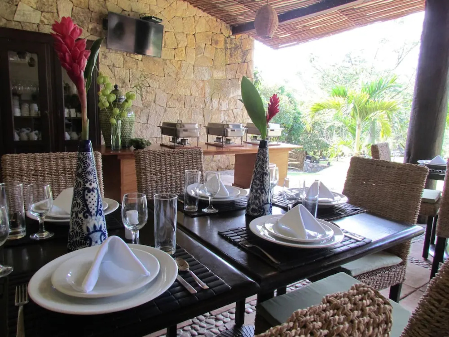 El Pistache Couples Boutique Hotel