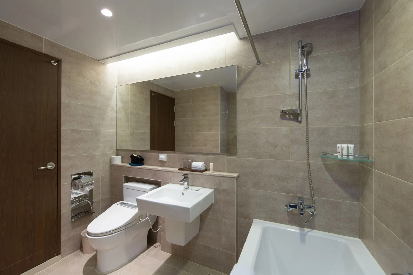 Felix by STX Hotel & Suite