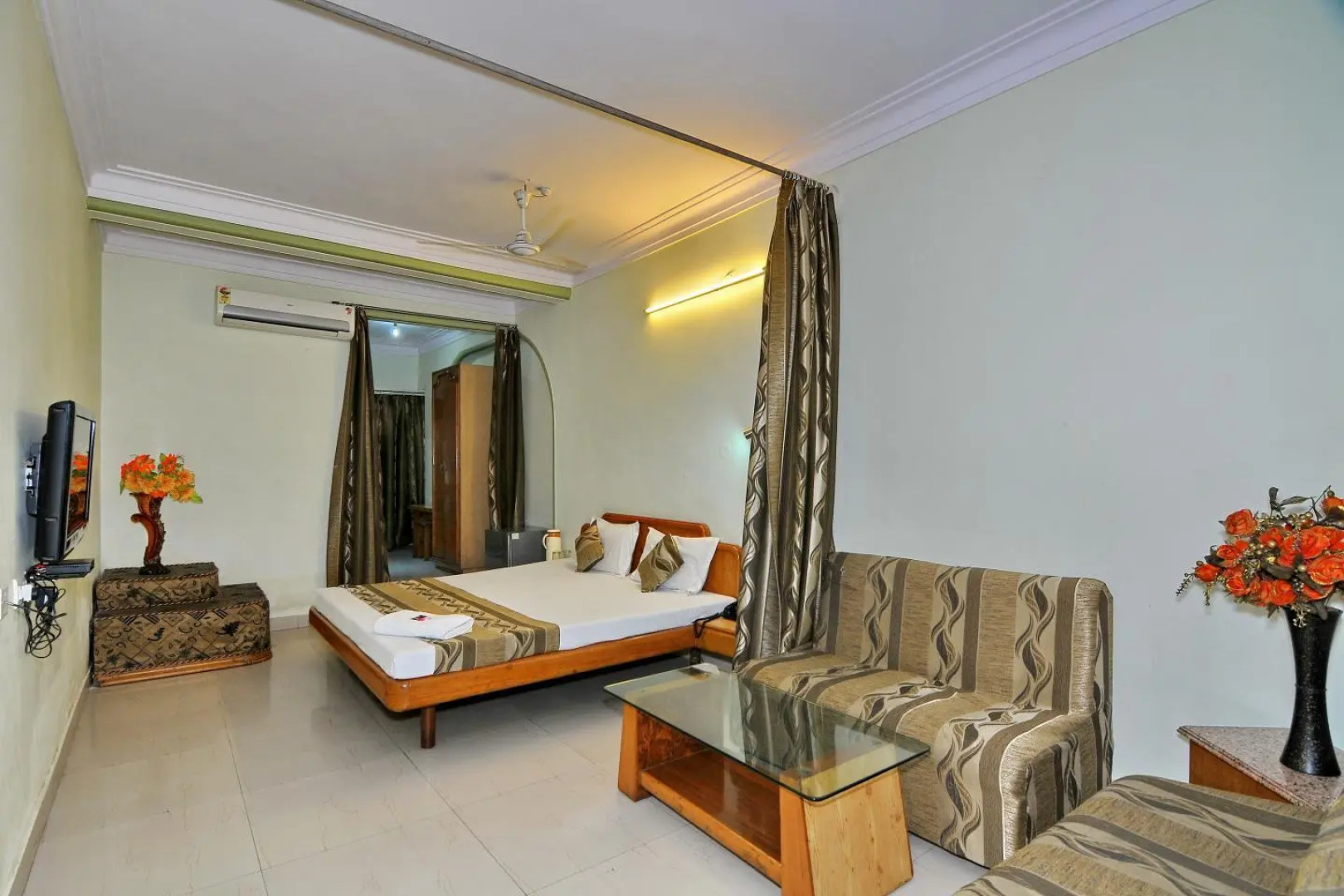 Hotel Shikhar Palace