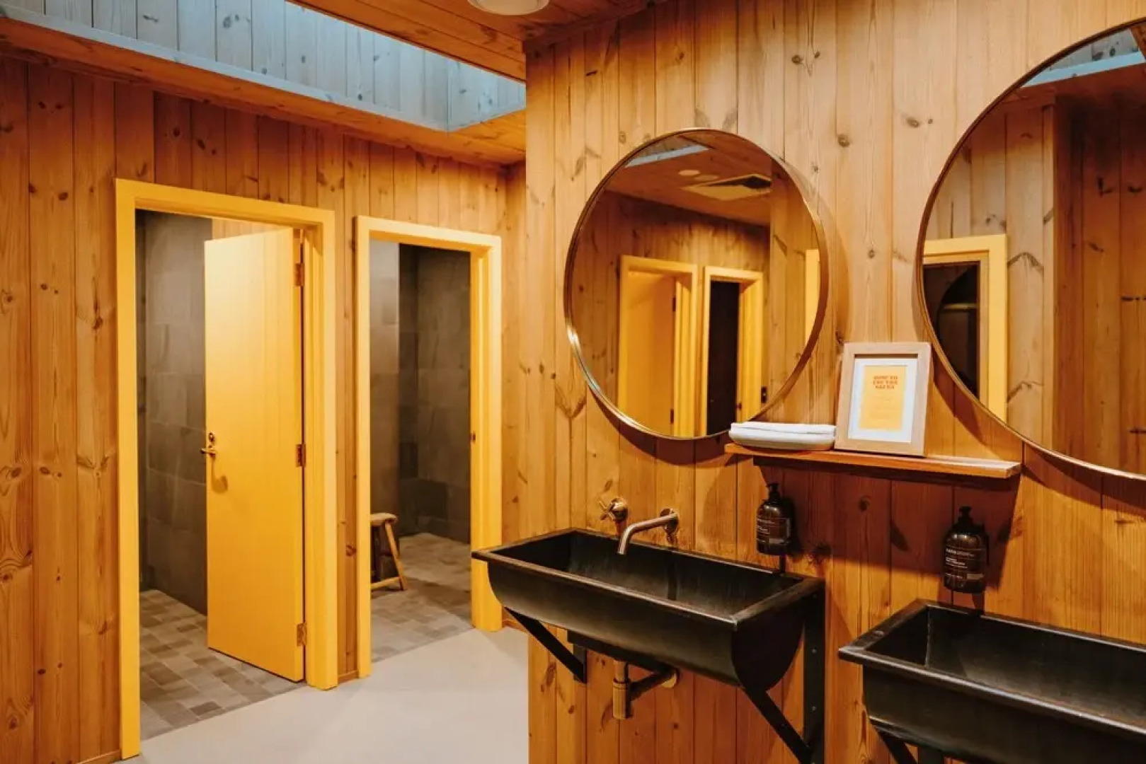 The Great Glenorchy Alpine Base Camp