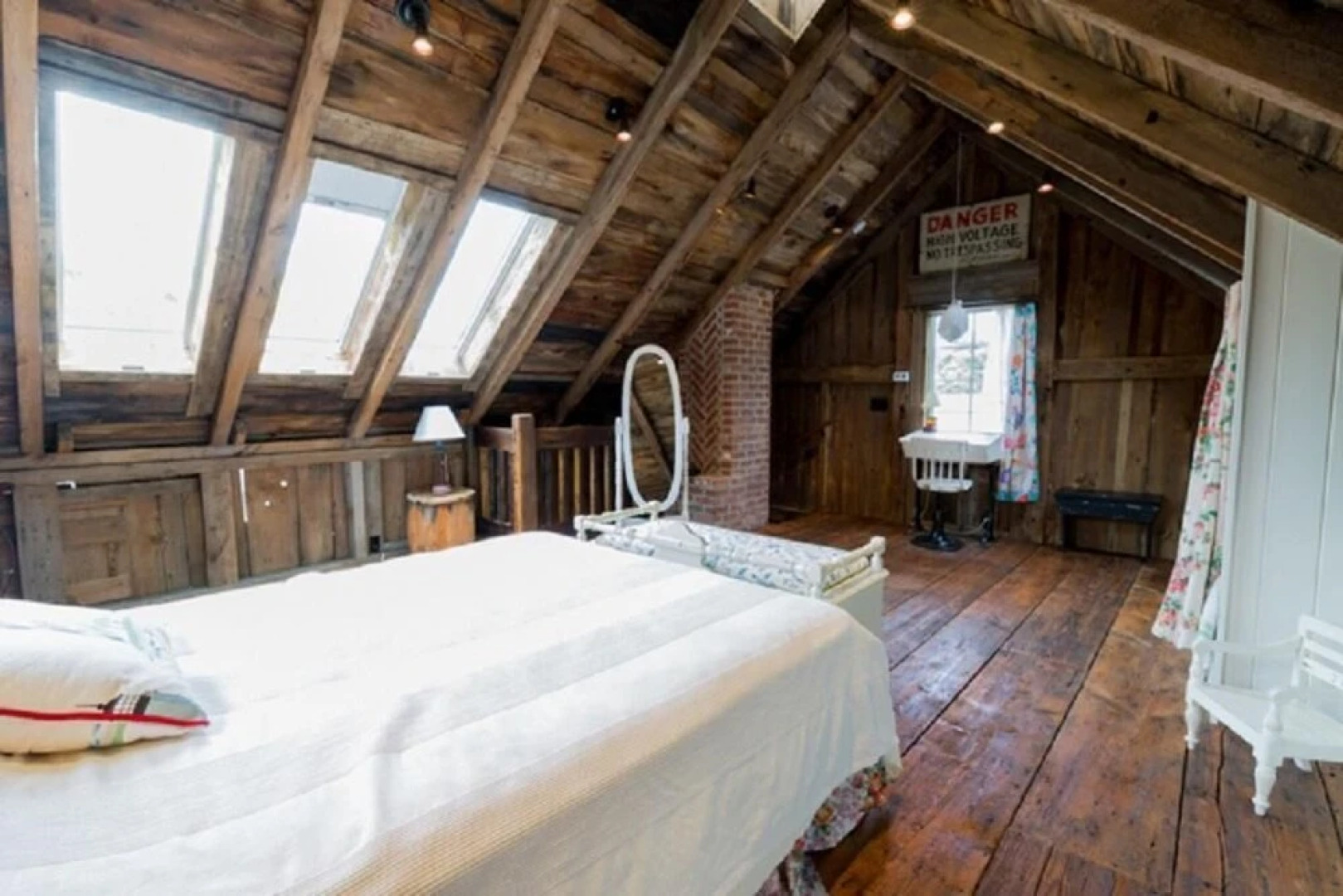 411 Stage Harbor Road - Two Bedroom House