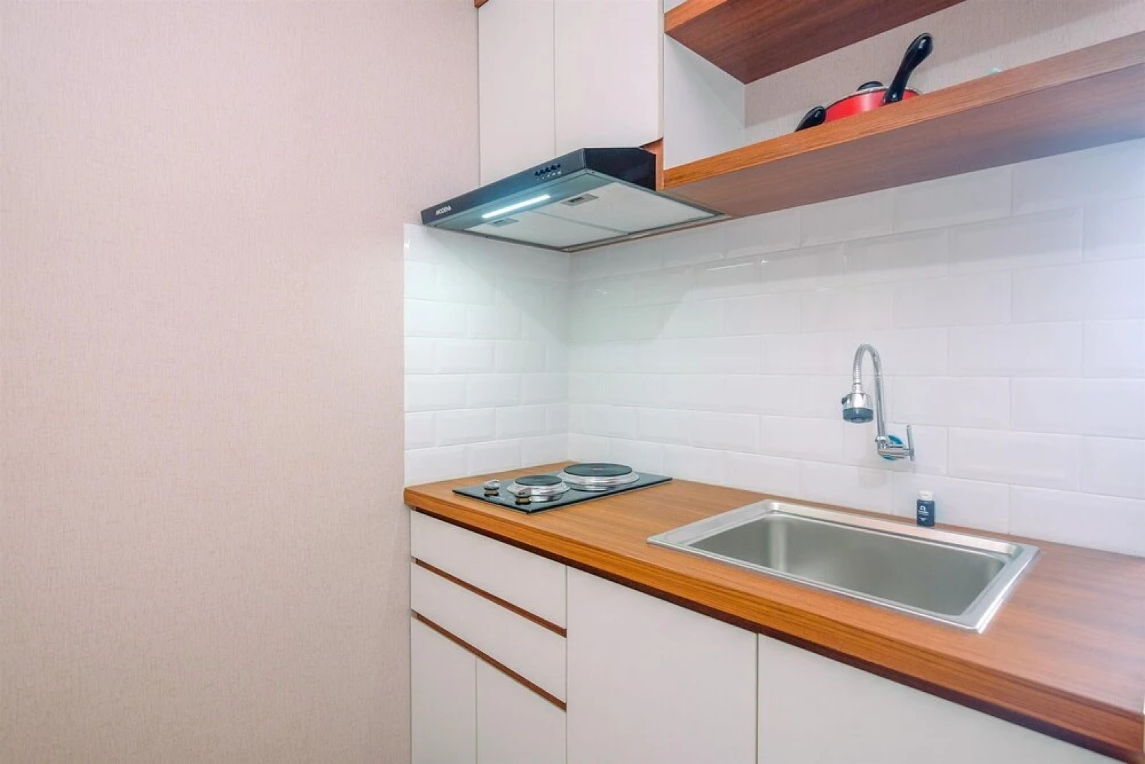 Comfort and Simply Studio Cinere Resort Apartment