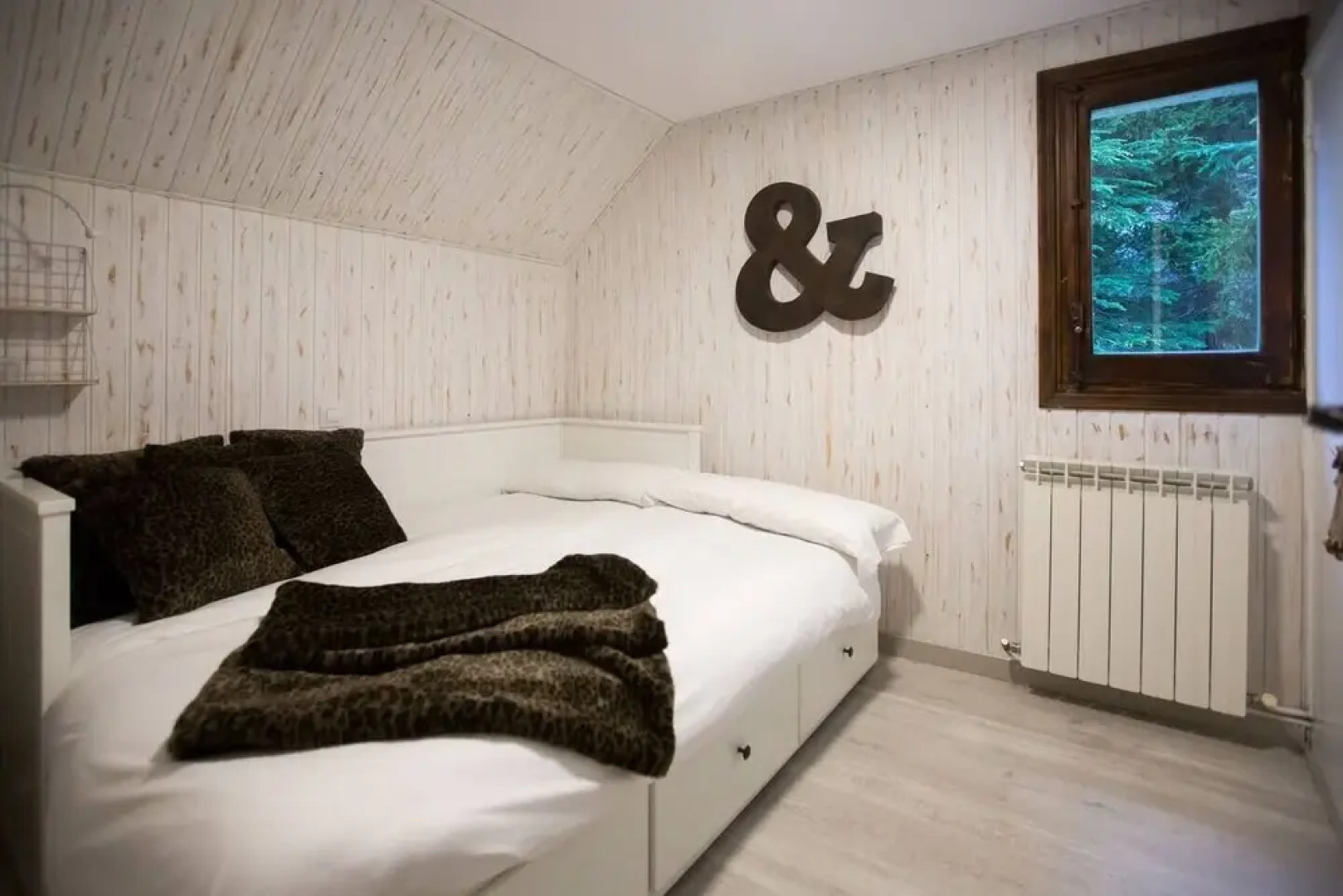 Fir by Keywii. 8 Paxs. Formigal