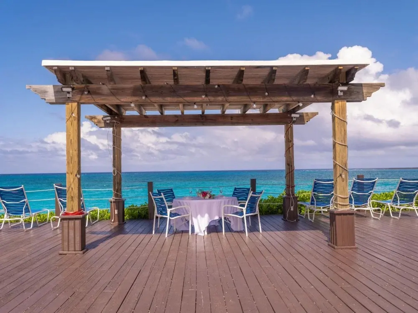 Deluxe Ocean View Villas - Just Steps From White Sand Beaches