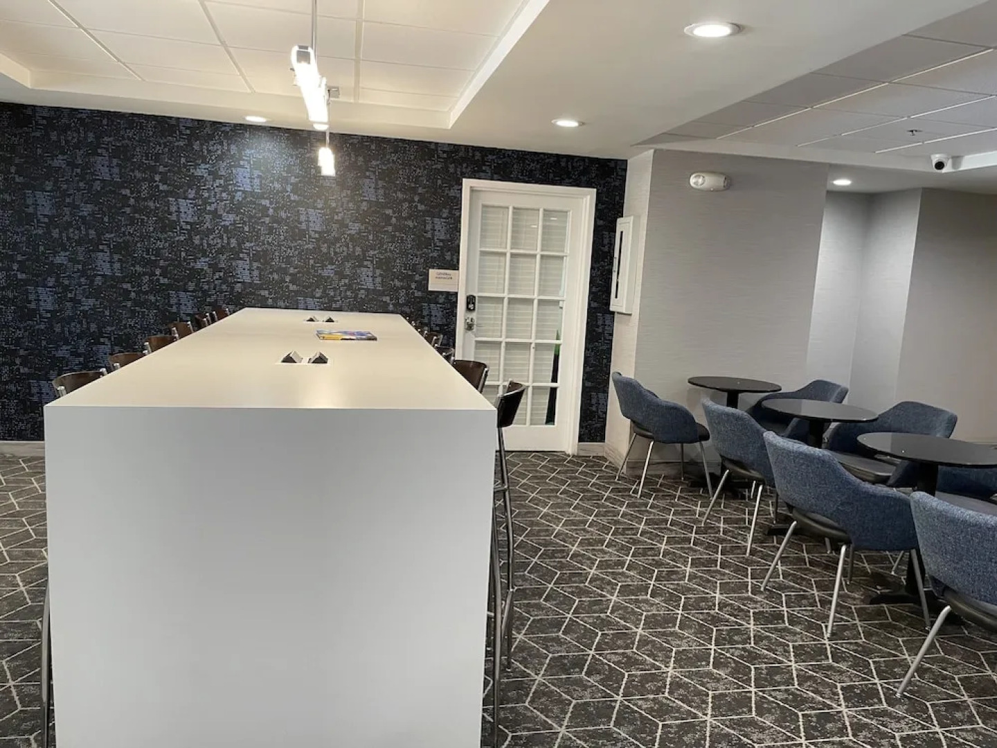 Clarion Pointe Charlottesville