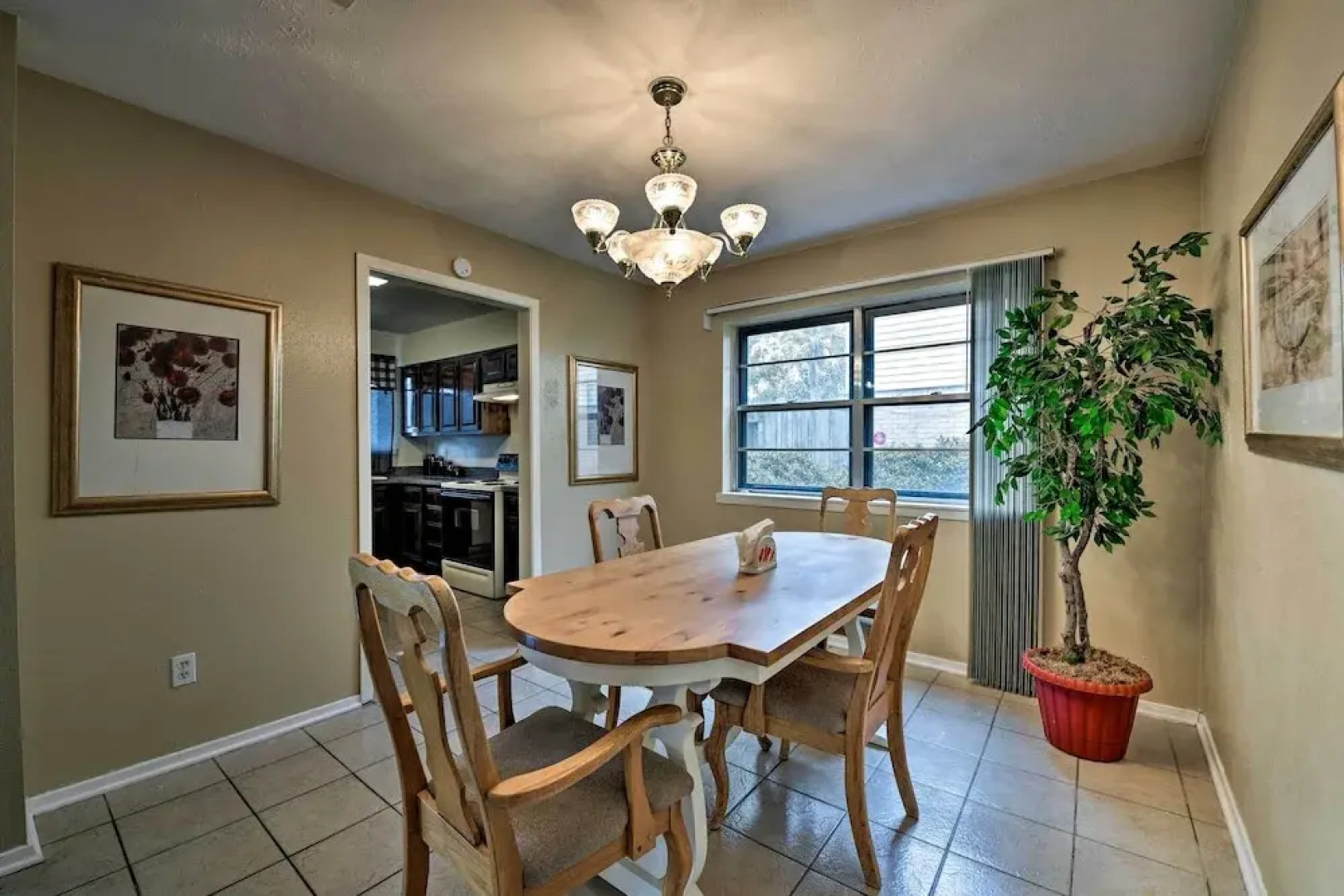 Pet-friendly Missouri City Home w/ Fenced-in Yard!