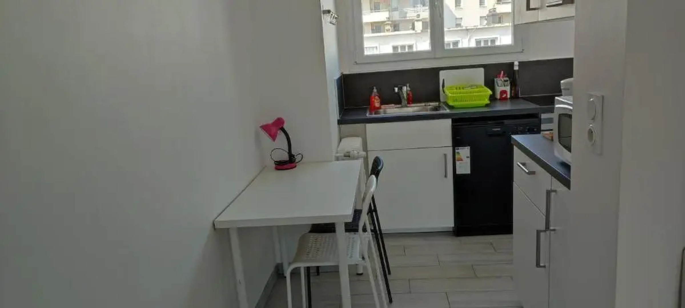 Appartement Rénové, 100 m de la gare, 83 m2, 5 Pers, Confortable et Lumineux