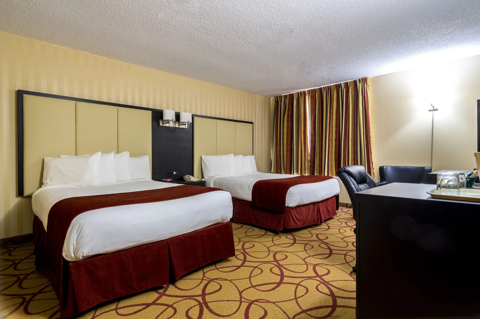 Sinbad's Hotel & Suites