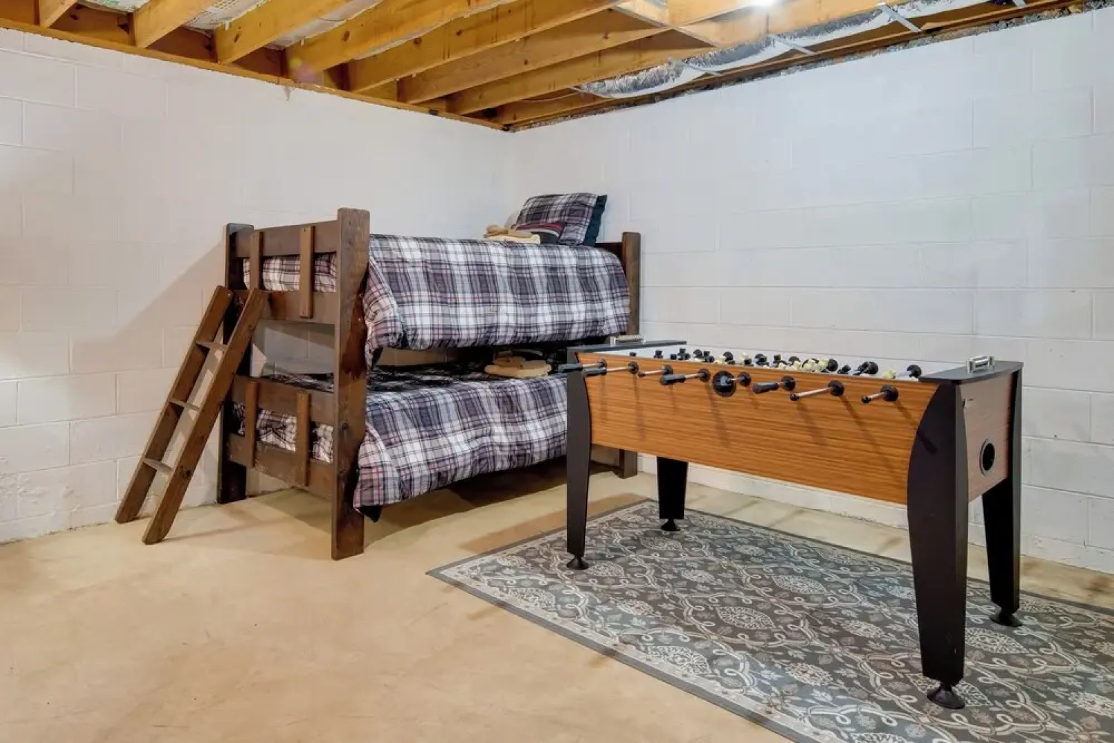 11 Mi to Asheville: Scenic Retreat w/ Game Room