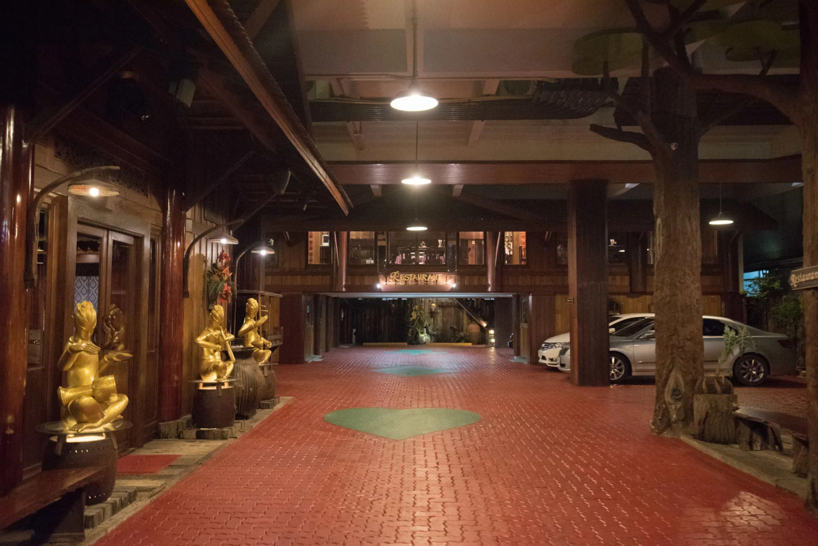 True Siam Phayathai Hotel