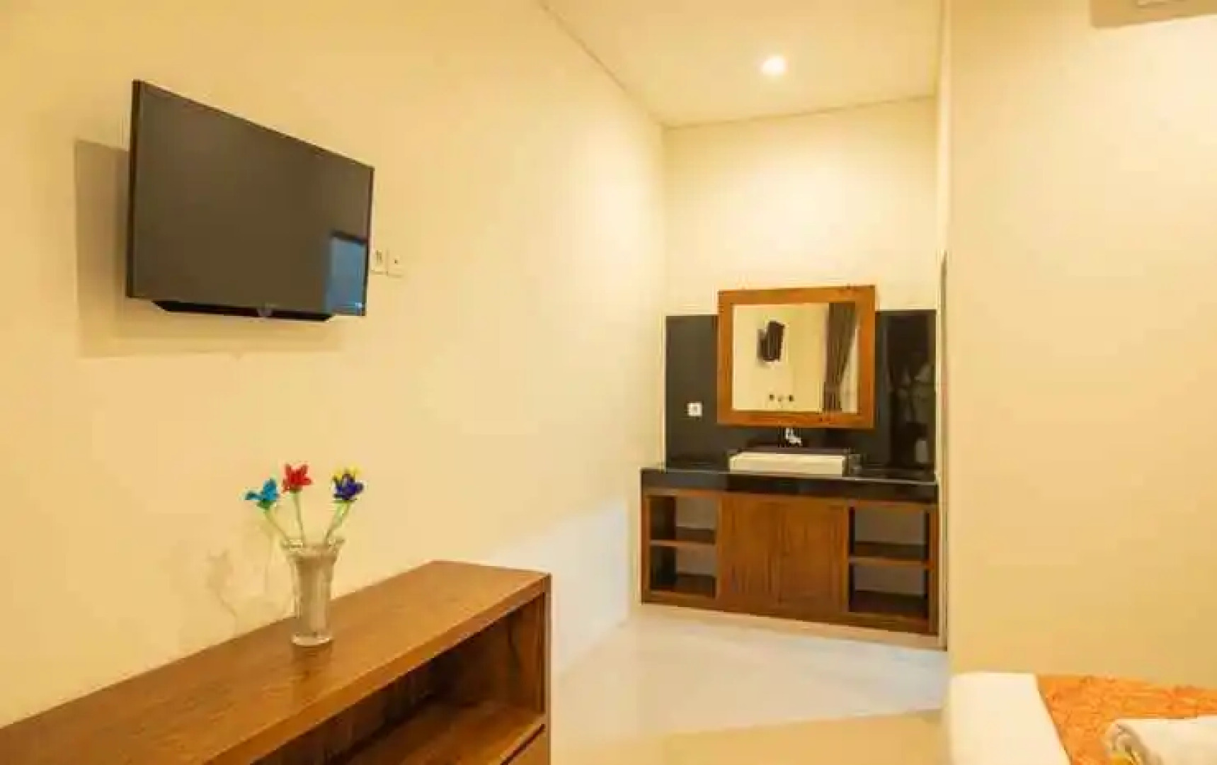 Mupu Jana G.House Keramas