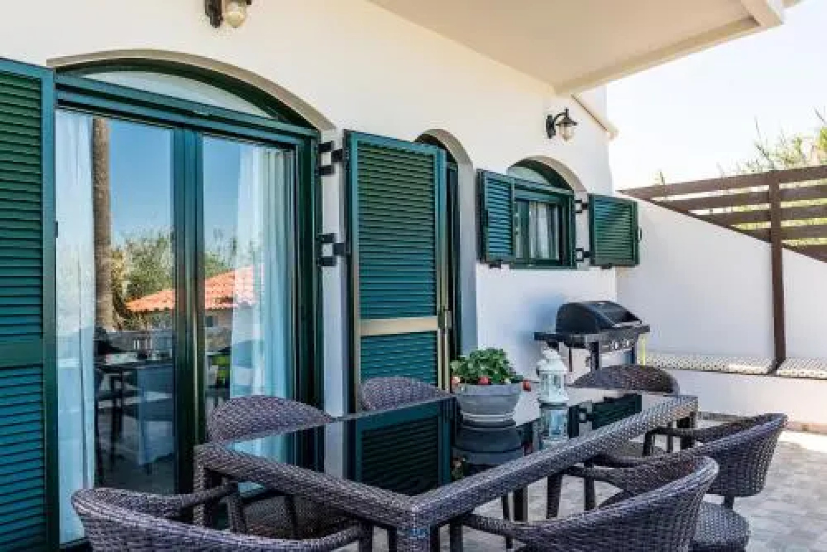 Traditional Sea Side Cottage