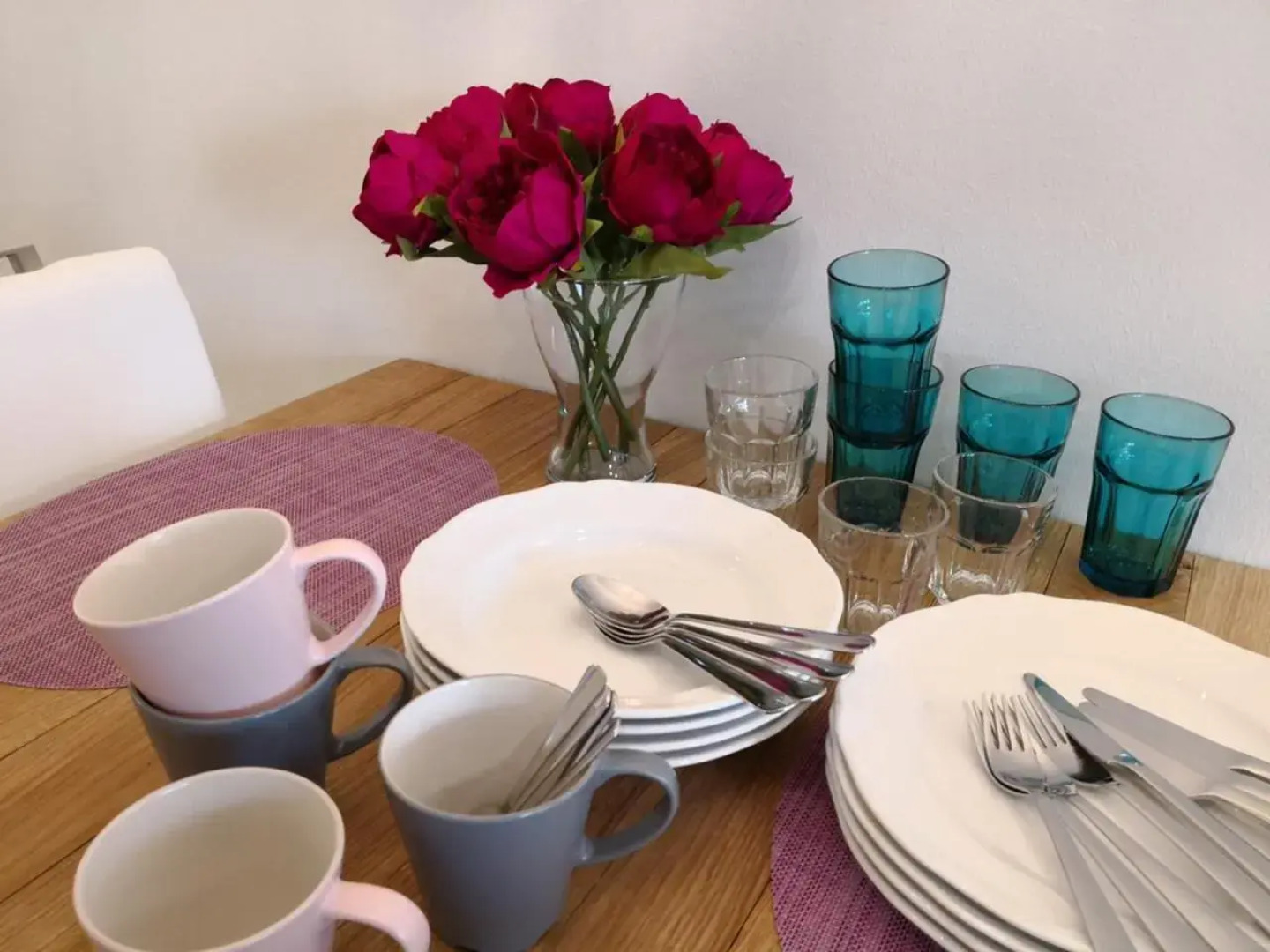 Charming Pine View Apartment