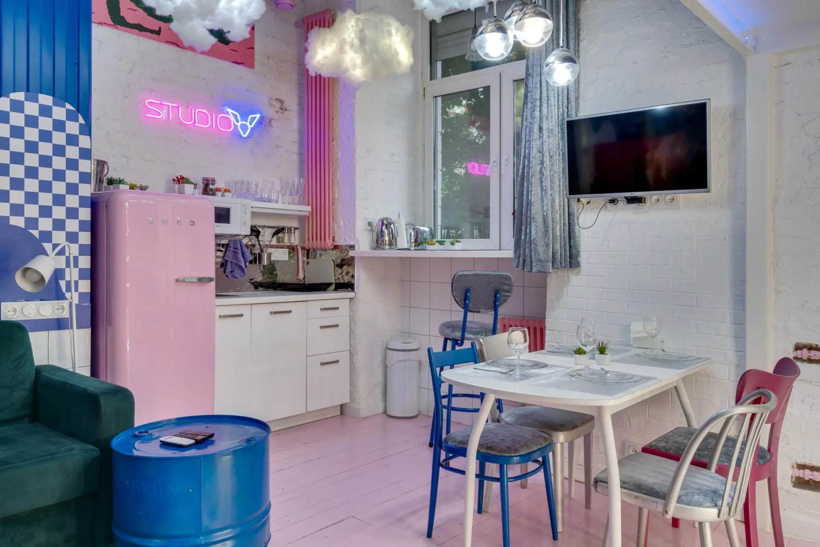 Studio V Moscow (Студио Ви)