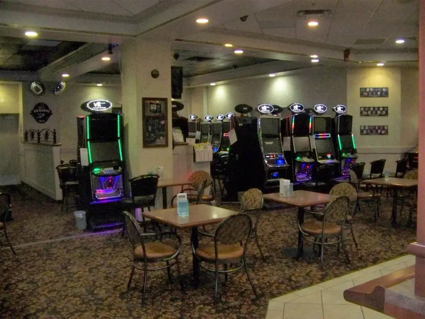 Continental Inn & Suites