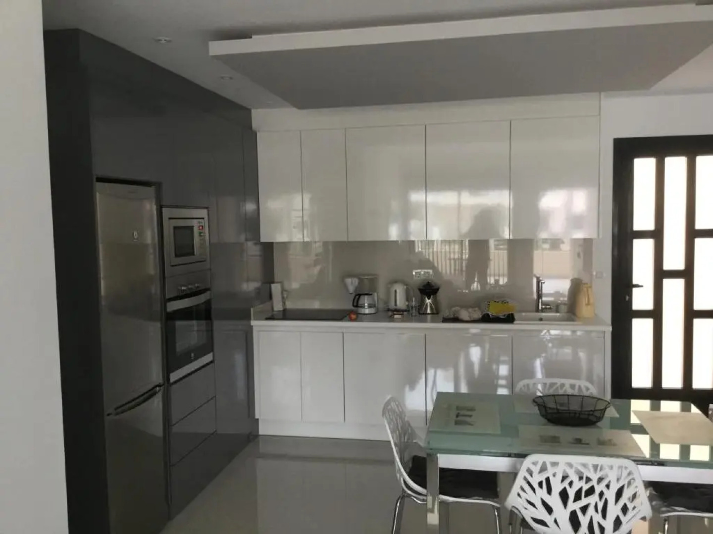 Playa Elisa Bay app 411