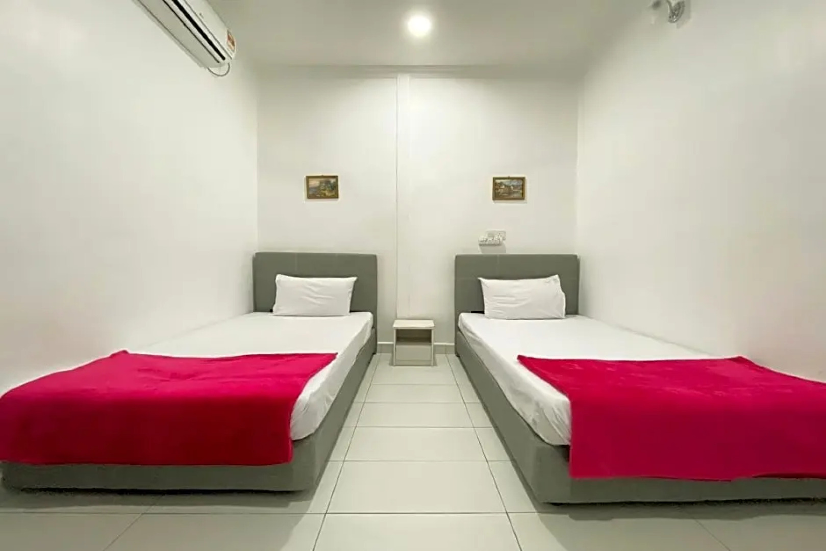 OYO 90230 Dh Residence