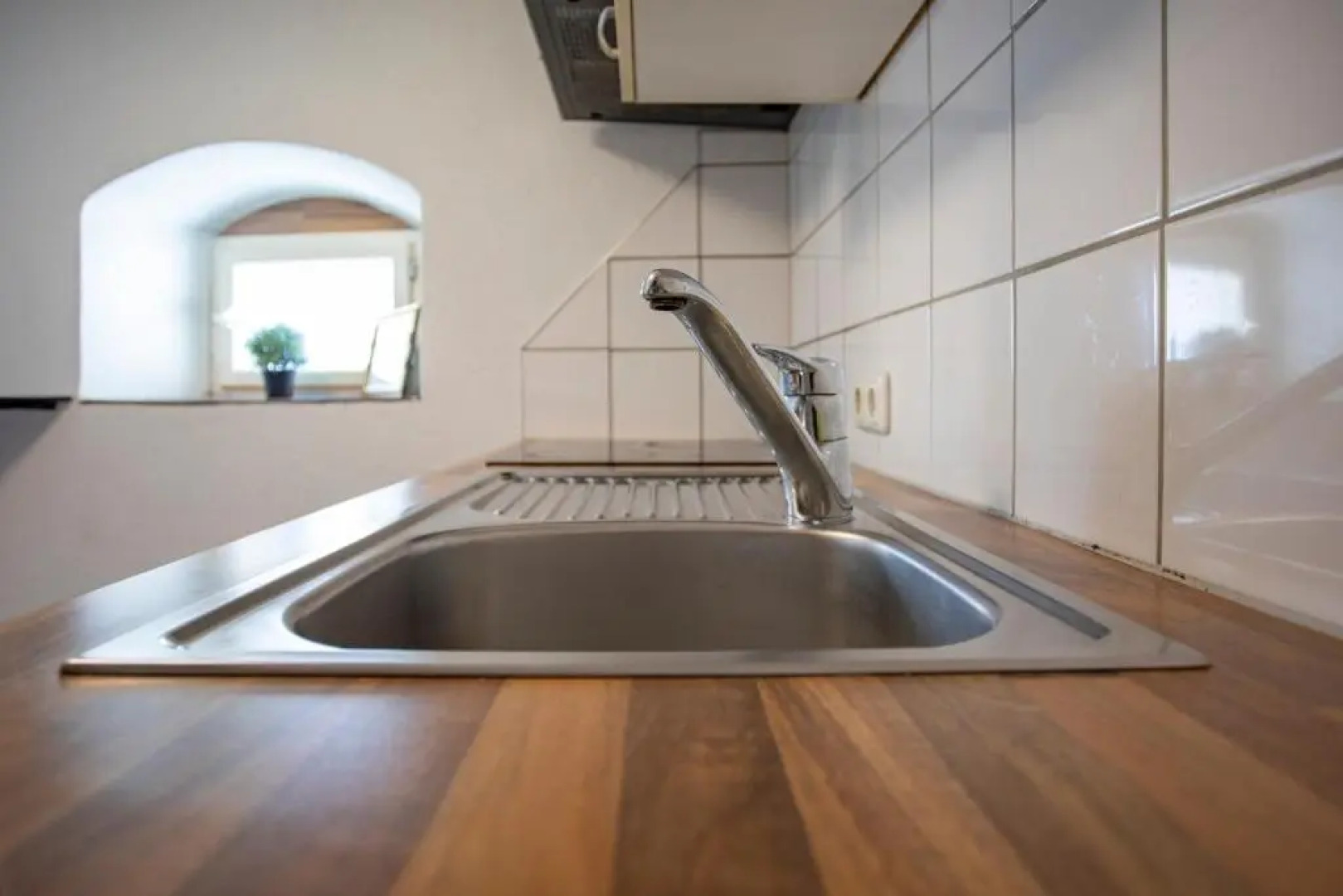 Hall City Deluxe Old Town Studio