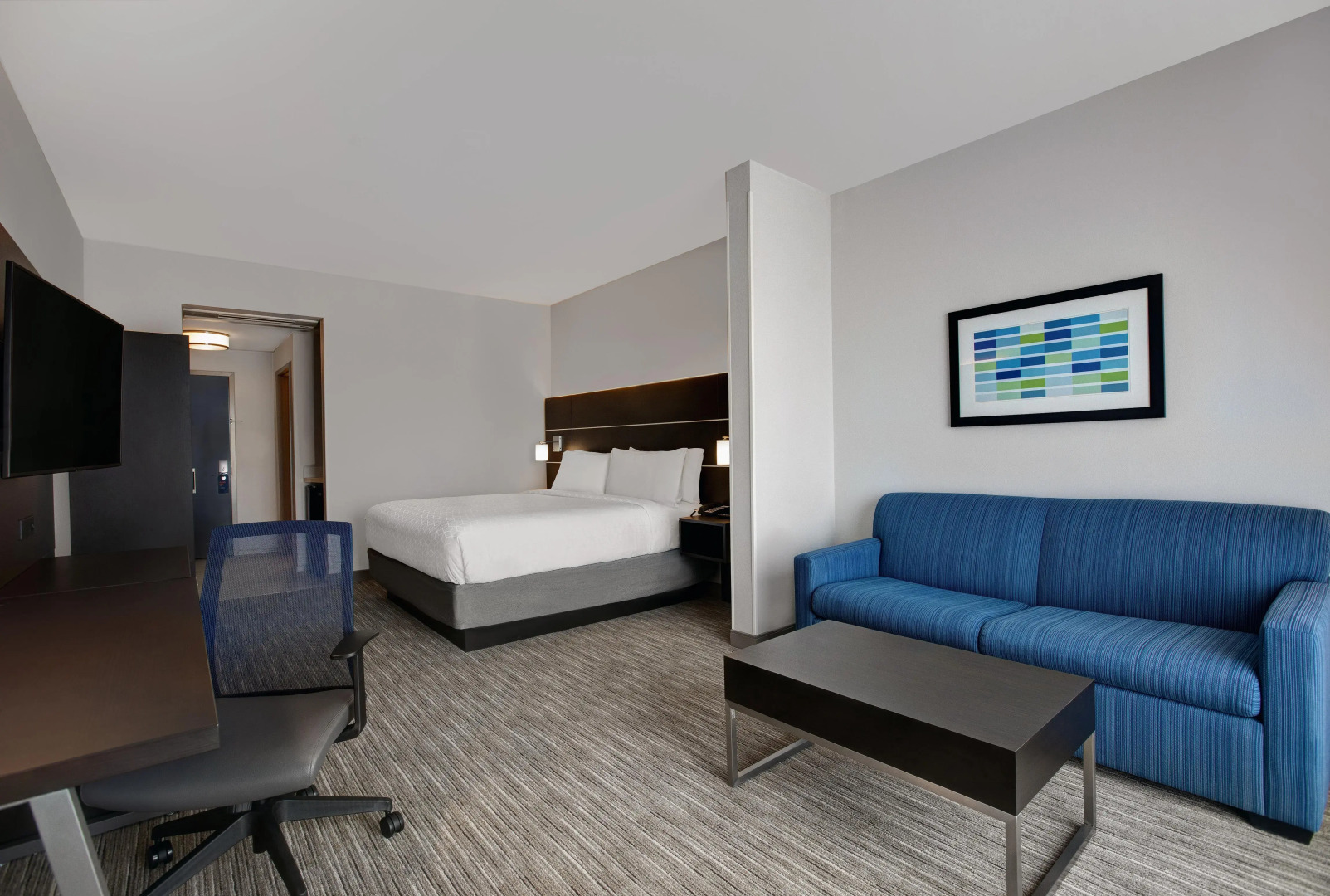 Holiday Inn Express & Suites Milwaukee - Brookfield by IHG