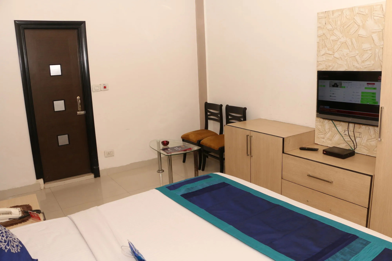 OYO Premium Bhai Bala Chowk