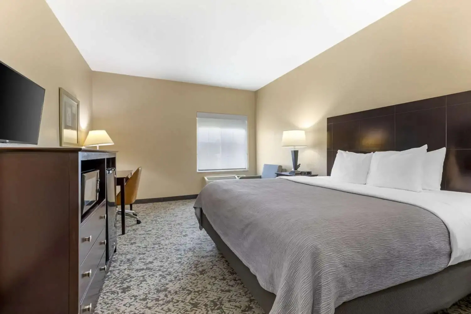 Quality Inn & Suites