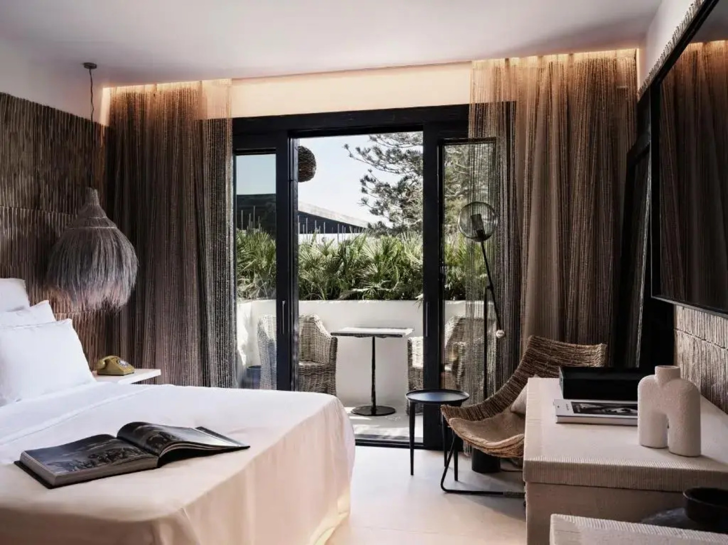 O by Myconian Collection