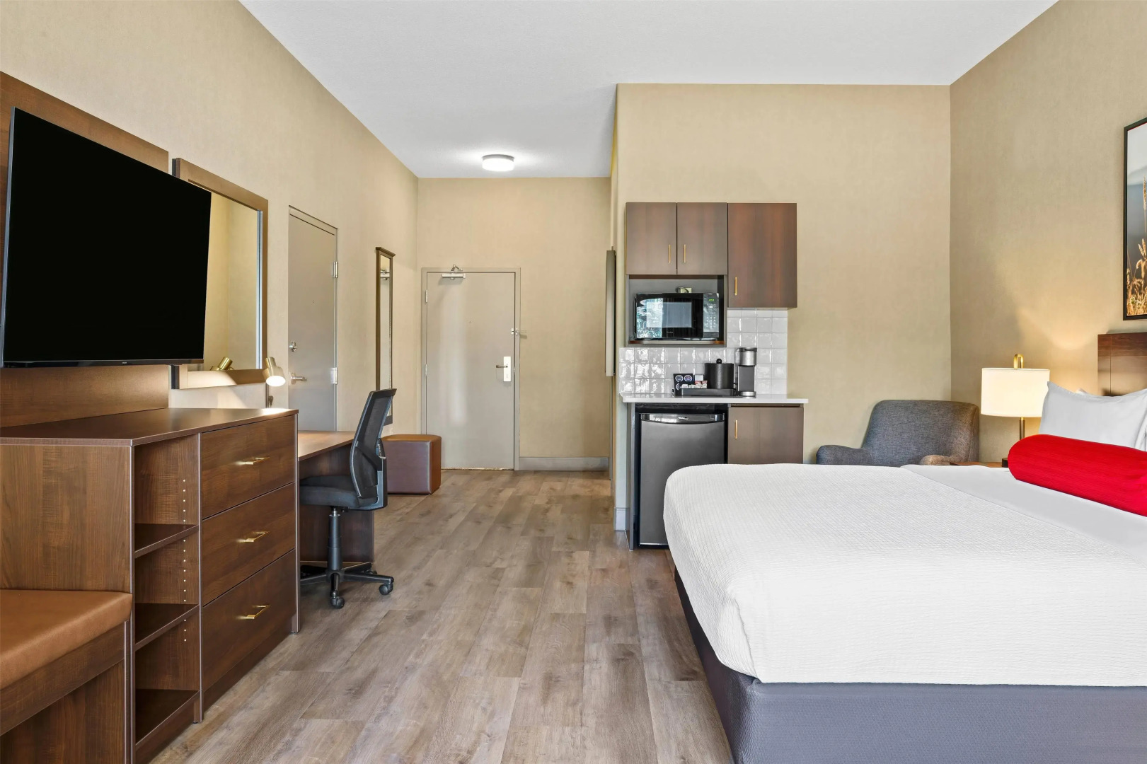 Ramada by Wyndham Drumheller Hotel & Suites